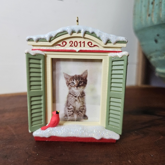 🐈Host Pick 🐈 Home is where the cat is Hallmark Keepsake Ornament - Picture 3 of 6